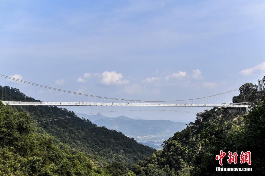 航拍316米廣東最長玻璃橋【2】