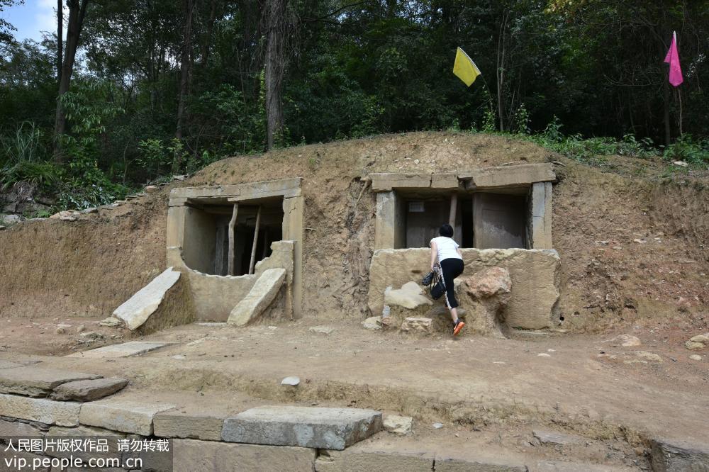 9月16日在貴州省遵義市趙家壩拍攝的播州土司20世楊元鼎墓。