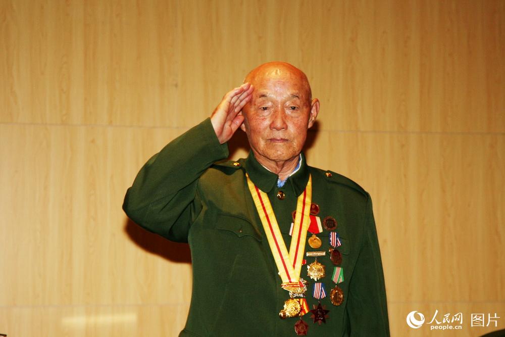 參加過抗美援朝戰爭的老兵朱森