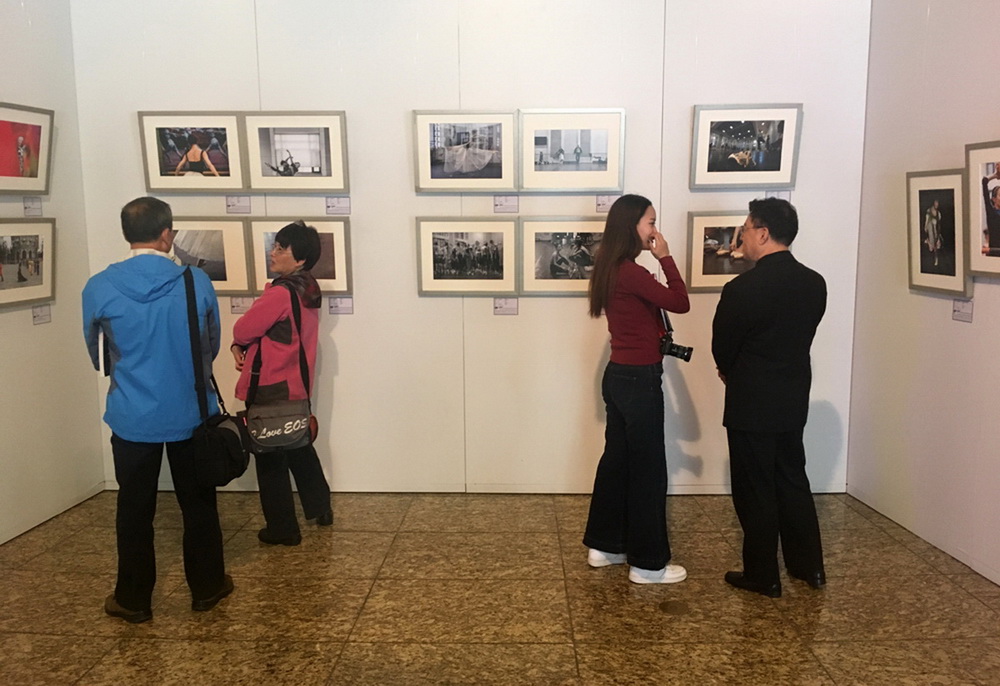 ����ʱ�� ��Ů�ԡ���Ӱ��Ʒչ���ֲ�չ��Ʒ��3��