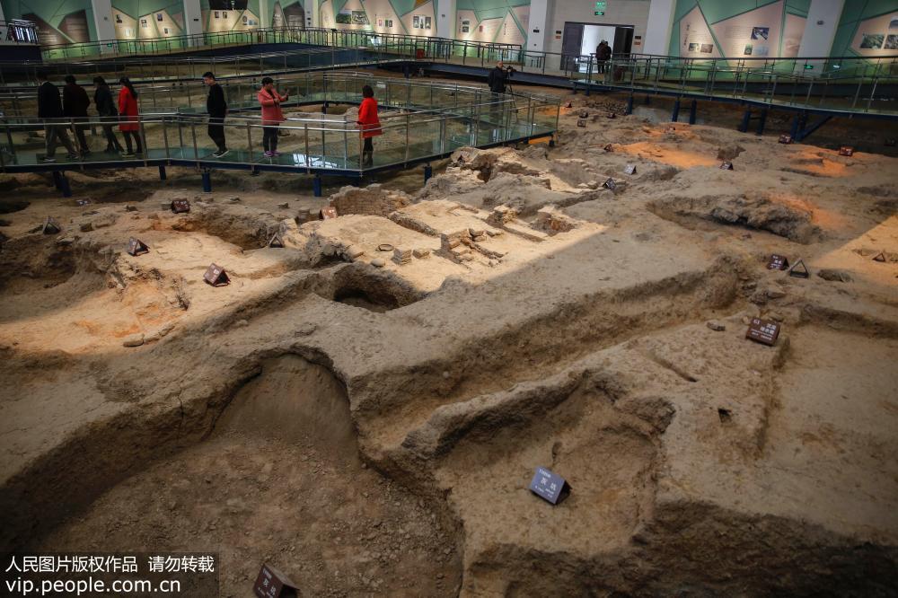 10��19�գ��ο��ں���ʡƽ��ɽ�б�����Ҥ����ݲιۡ�