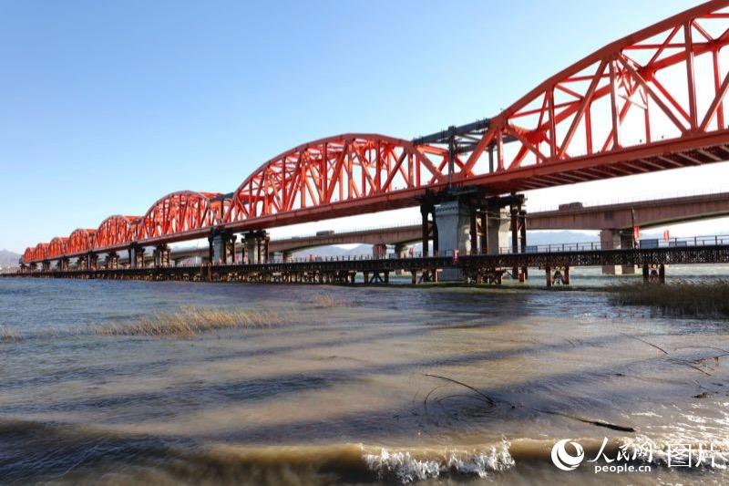 京张高铁官厅水库特大桥主桥主体工程完工【6】