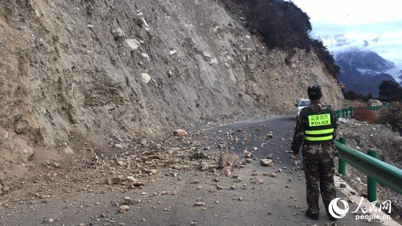 西藏米林发生6 9级地震 暂无人员伤亡情况 图片频道 人民网