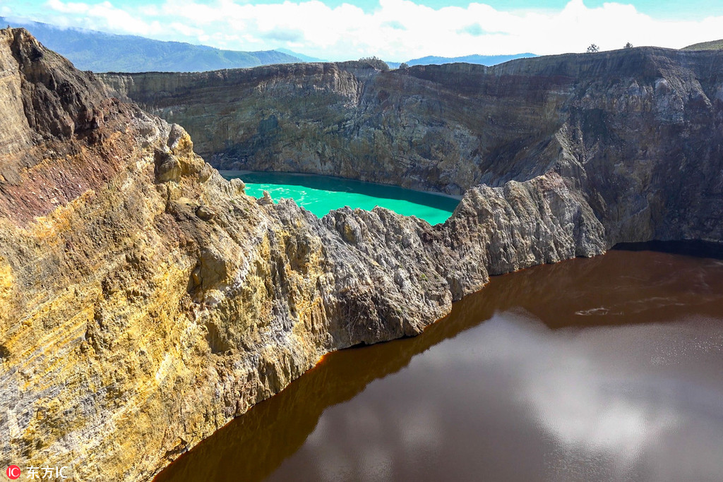 實拍印尼克裡穆圖火山湖 三色湖泊變幻莫測令人驚嘆不已 【2】