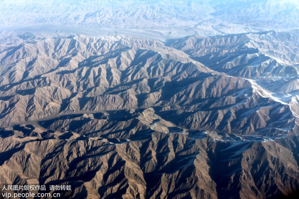 新疆：万米高空航拍祖国大西北壮美山河【3】