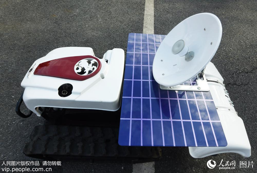 智能微型耕地机亮相杭州 外形酷似 玉兔号 月球
