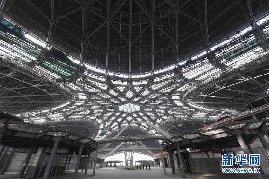 北京新機場航站樓已實現功能性封頂封圍【9】