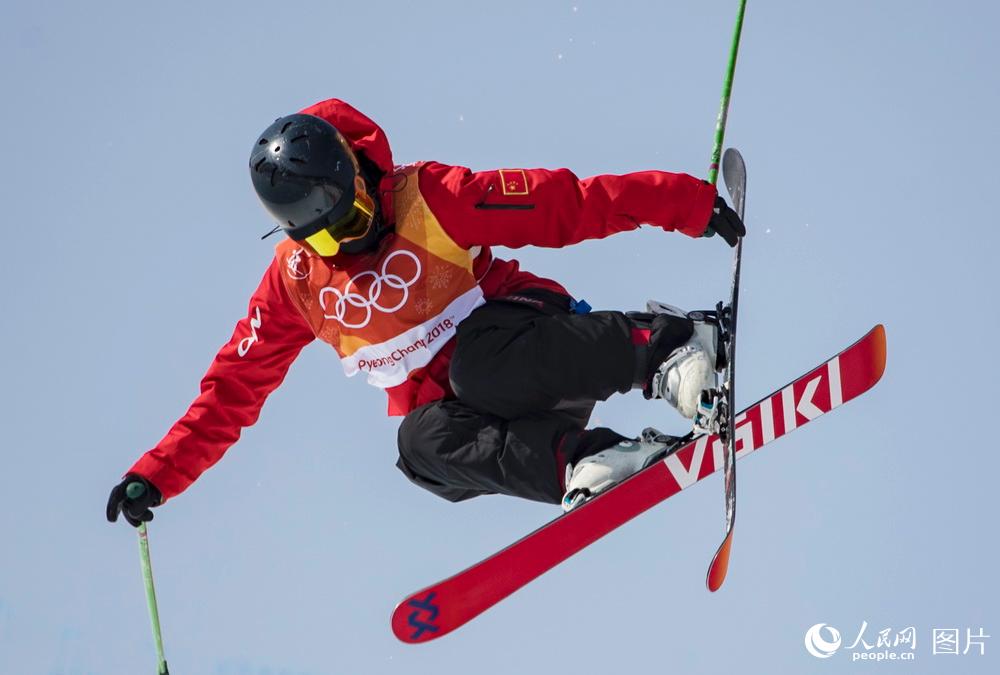 平昌冬奥会自由式滑雪女子u型场地决赛 15岁中国小将排名第九
