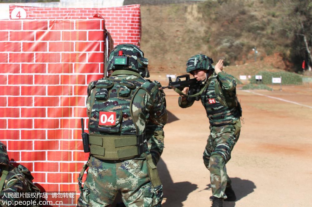 �侯�����ܶӣ��۽�ʵս����ս����10��