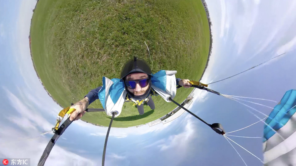 美國小哥360°全景記錄跳傘全程 縱身漏斗雲超炫酷【5】