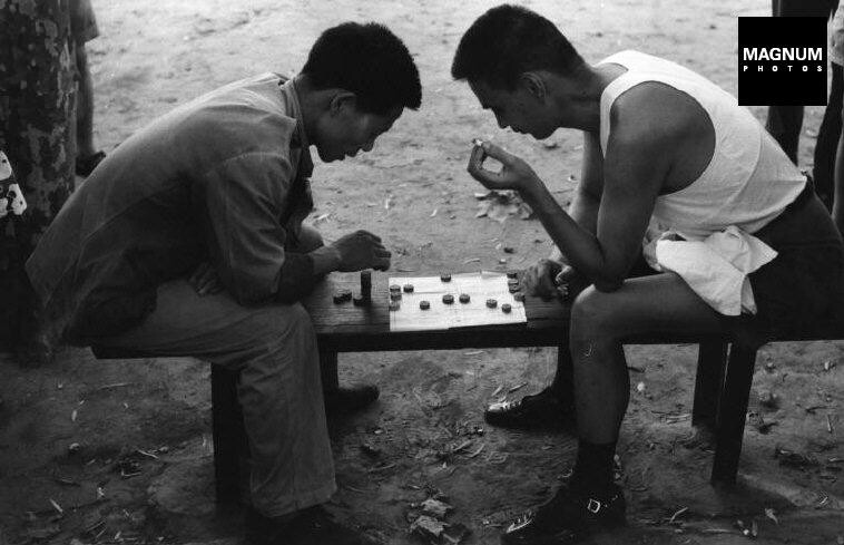 ��ţ�2-02��1971 �Ϻ������ˡ�������Marc Riboud��