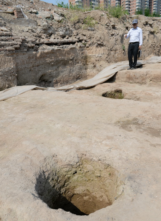 西安隋唐長安城東市遺址發現的土井遺跡（5月15日攝）。新華社記者 李一博 攝