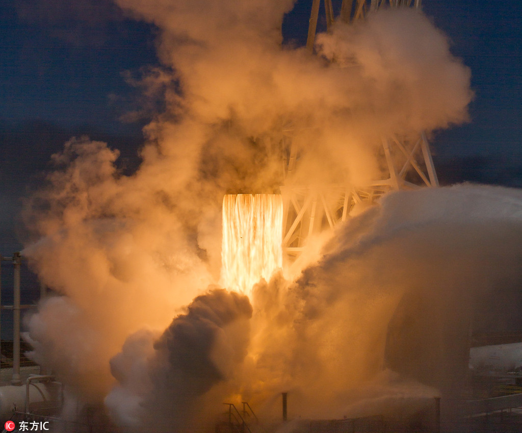 NASA攝影師拍攝火箭升空 單反被烤焦近乎“毀容”【2】