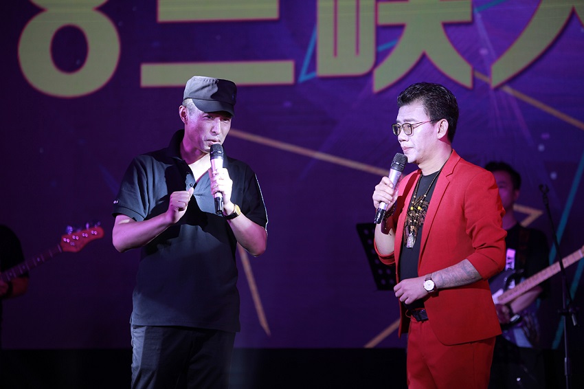 17.�׽조2018��Ͽ�˼����ֽڡ������ֽ�ÿ���Բ�ͬ�������������֪�����֡����������ֶӺͶ��������˵�̨�׳�����������Ӱ