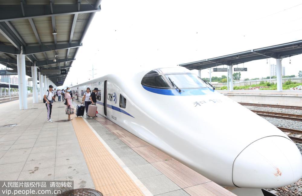 江湛鐵路正式開通運營