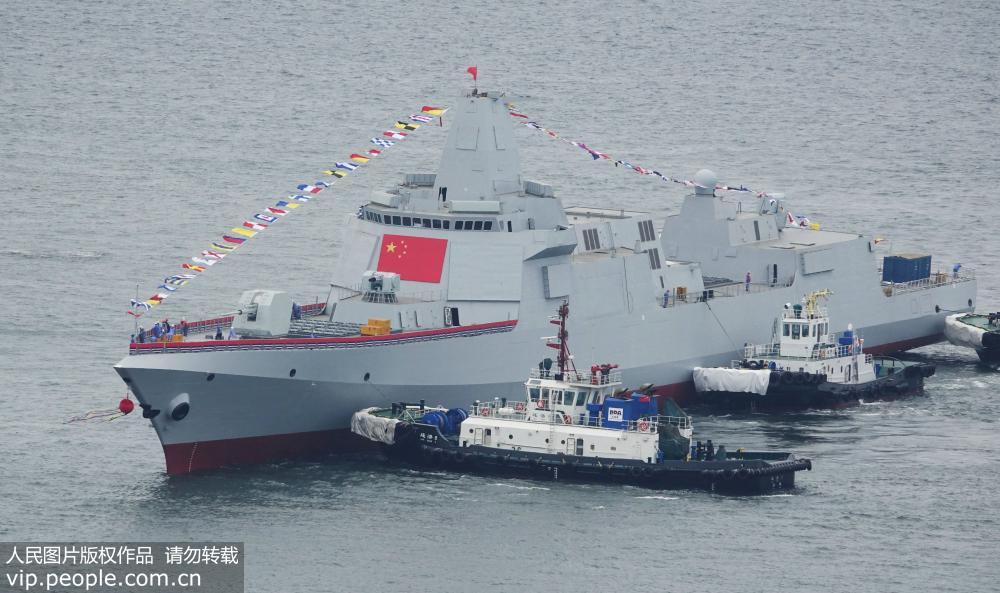 中国2艘055型万吨级驱逐舰在大连同时下水(4) 第4页