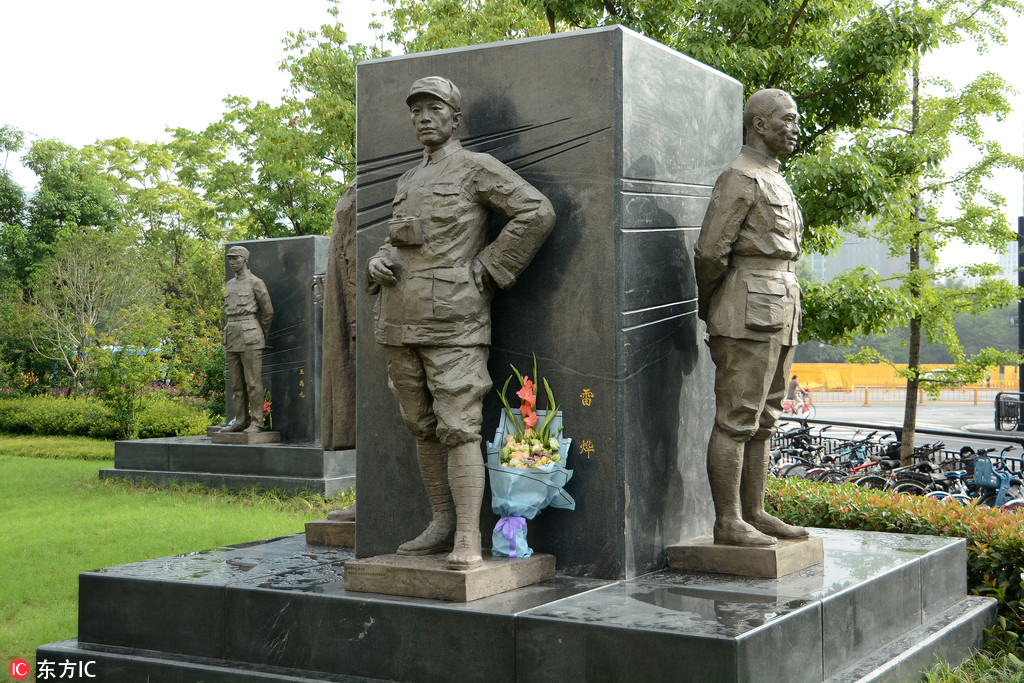 杭州：紀念“七七事變”81周年 12名抗戰英烈雕像落成揭幕【4】