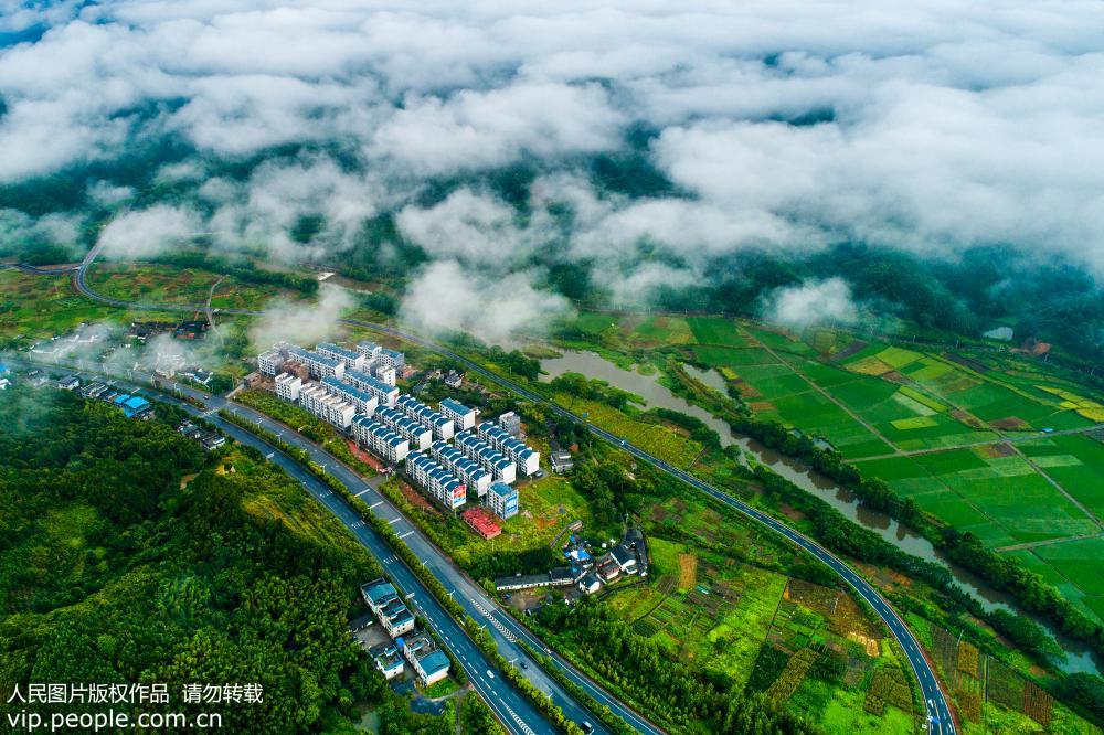 8月2日，航拍湖南省桂陽縣正和鎮黎家洞新村。