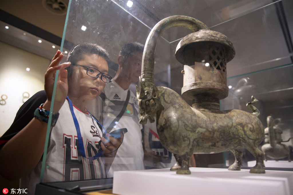 南京小朋友暑假走進博物館 與“國家寶藏”面對面