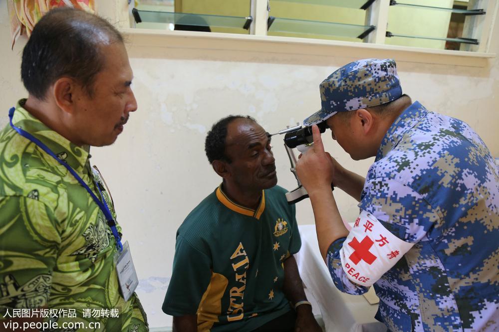 “真沒想到，中國軍醫從天而降！”——中國海軍和平方舟醫院船醫療分隊赴斐濟瓦圖萊萊島義診記【4】