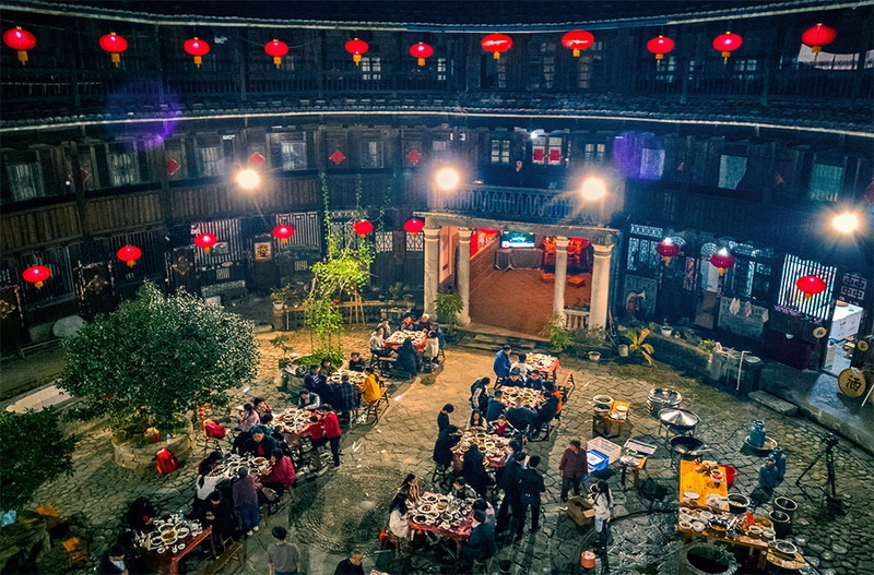 張煒-福建-土樓喜宴
