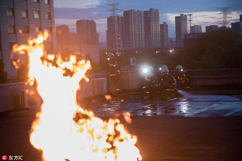 杭州：消防老兵成全國AI救火第一人 人工智能成救火好搭檔 