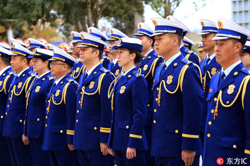你好，火焰藍！雲南省消防總隊舉行授旗授銜和換裝儀式【2】