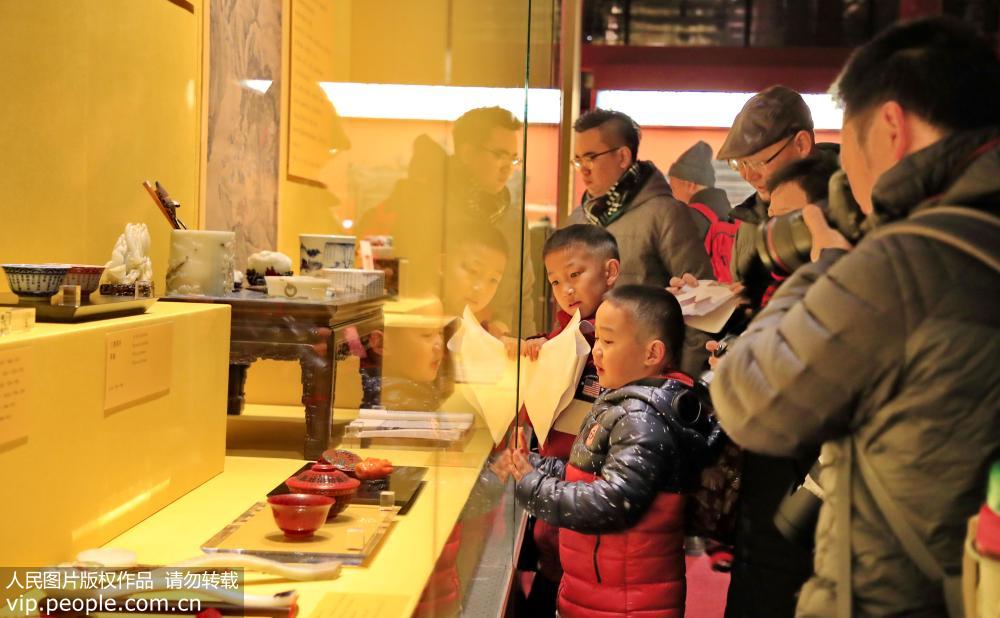 破紀錄展出近900件文物 故宮邀觀眾“紫禁城裡過大年”【8】