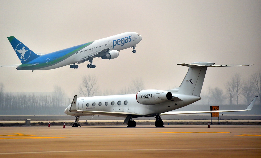 3月3日，在石家庄正定國際機場，石家庄飛往莫斯科的首班飛機起飛。