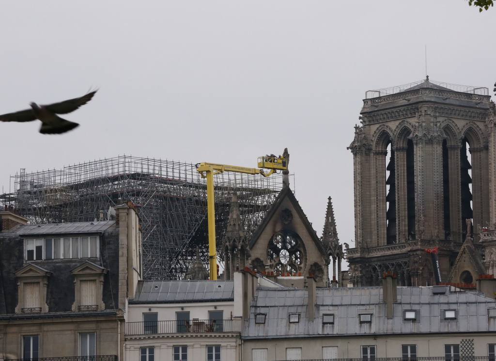 这是4月16日在法国巴黎拍摄的火灾后的巴黎圣母院（后）。新华社记者高静摄
