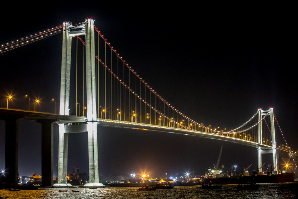 马普托湾上的百年工程--马普托大桥巡礼