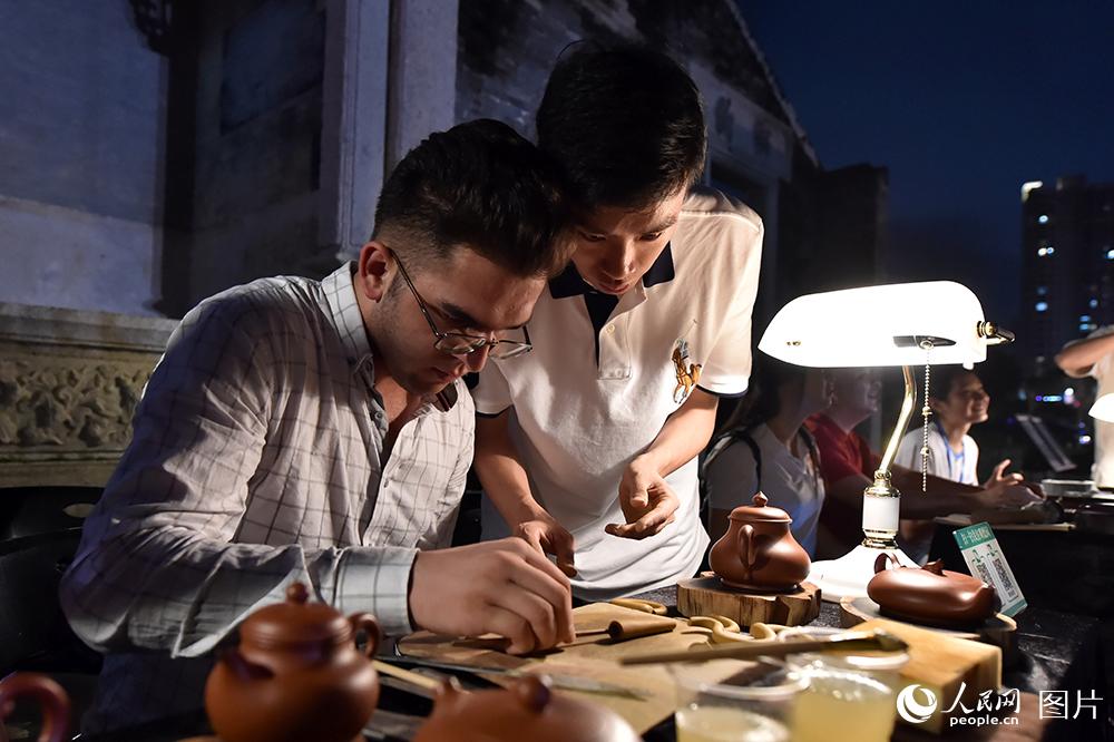 �㶫�麣�������ѧ�����ܽӴ����ϡ����š����ա�7��