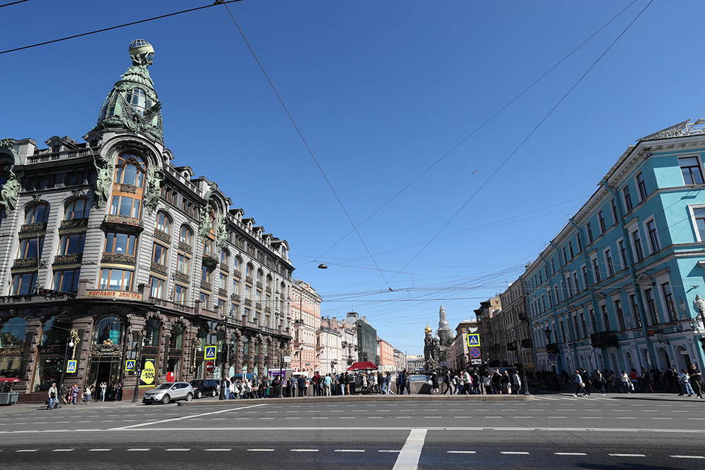 這是6月3日在俄羅斯聖彼得堡拍攝的街景。新華社記者 魯金博 攝