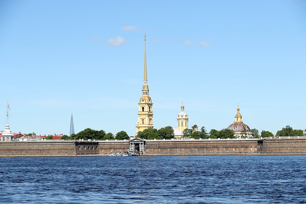 這是6月3日在俄羅斯聖彼得堡拍攝的彼得保羅要塞。新華社記者 魯金博 攝