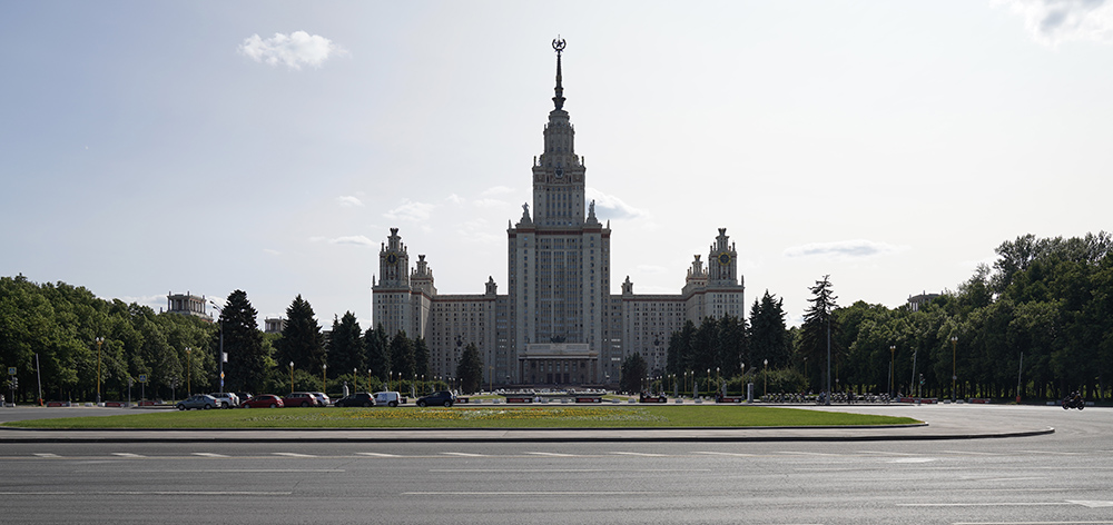 這是6月3日在俄羅斯首都莫斯科拍攝的莫斯科大學。新華社記者 畢曉洋 攝