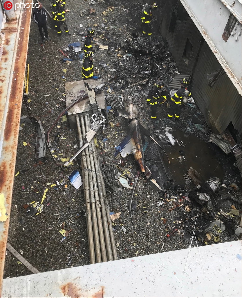 一架直升機在紐約高樓頂部迫降失敗並起火 飛行員喪生【2】