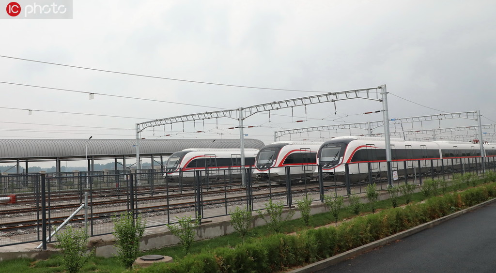 北京新機場線“白鯨號”列車空載試運行 草橋到新機場僅需19分鐘【4】
