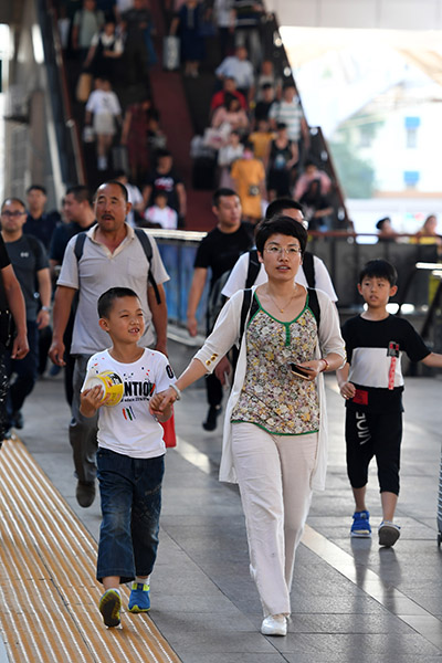 7��1�գ�����վ���ÿ����������ϳ��������������� ������ �㣩