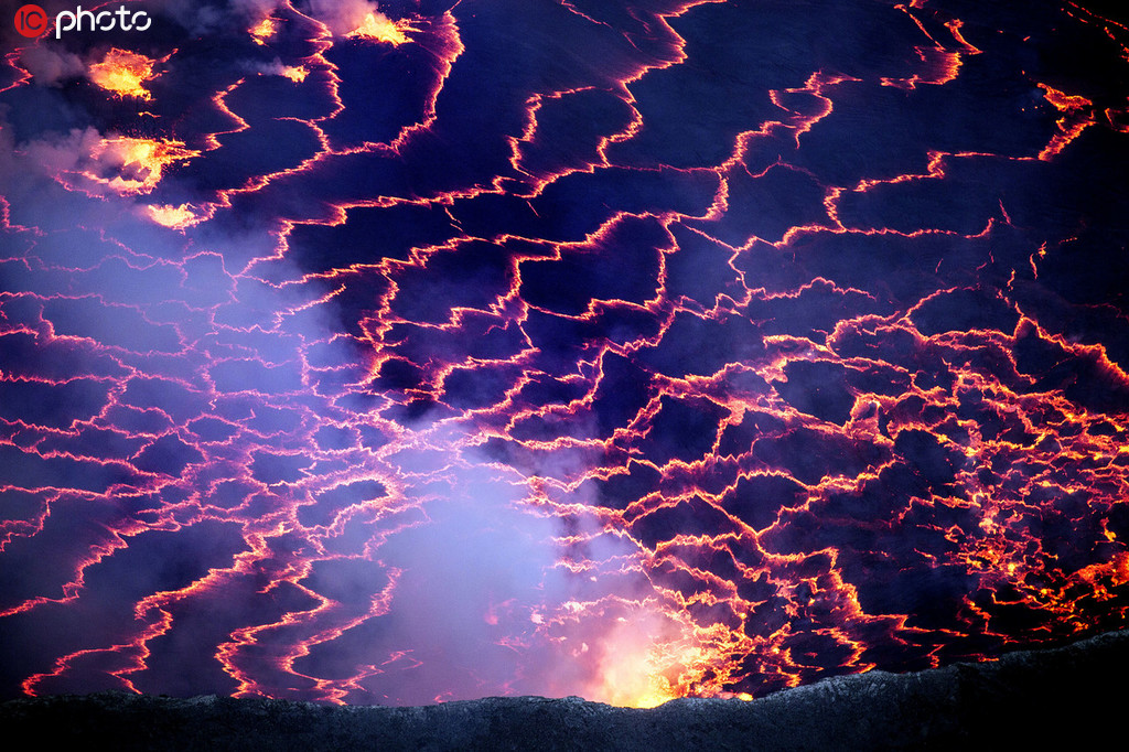 科學家在亞南極群島發現地球第8個永久火山熔岩湖【5】