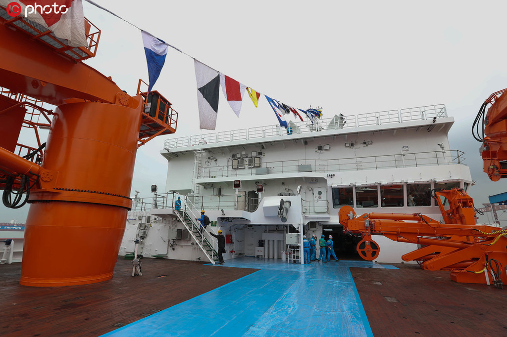 中國首艘自主建造極地科考破冰船“雪龍2”號在上海正式交付【4】