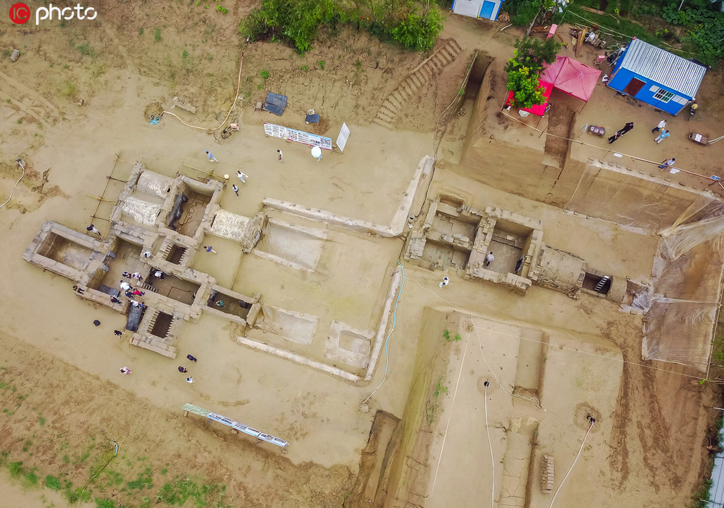 济南发现最大双墓道汉代画像石墓葬 发掘出大量精美画像石