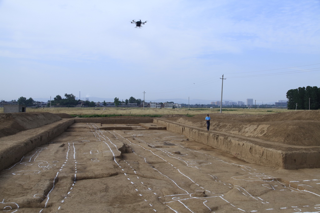 二裡頭遺址宮殿區2015年春季發掘現場（資料照片）。
