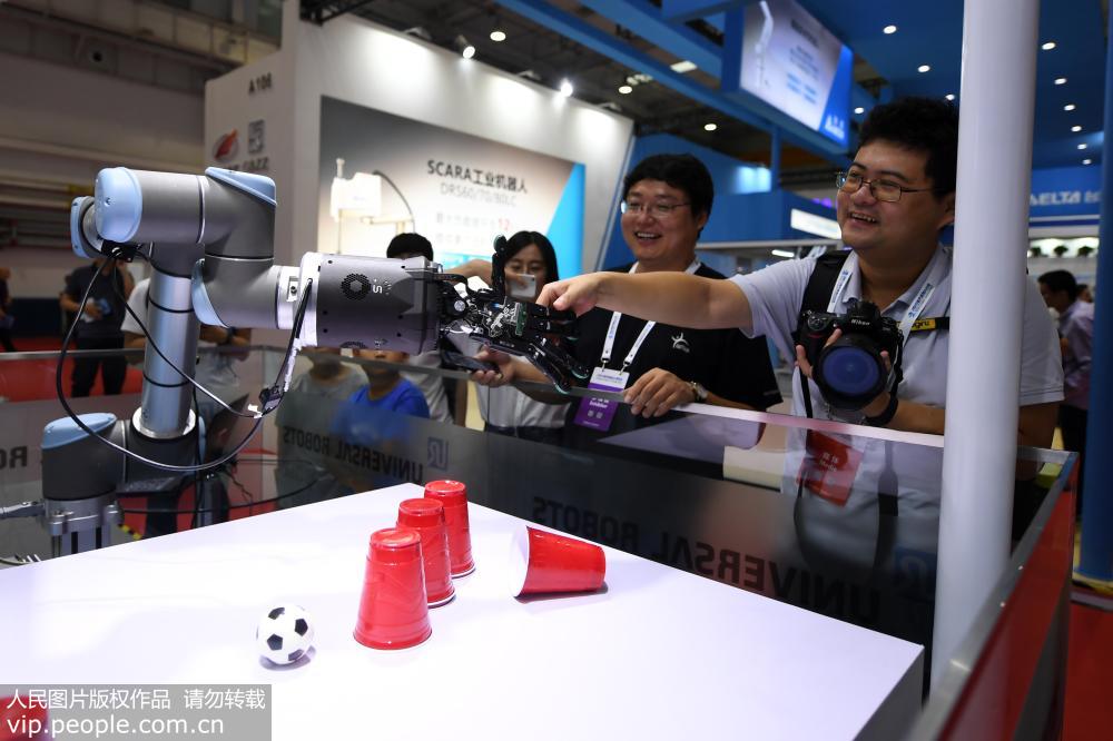 2019世界機器人大會在京開幕 700多款新銳機器人亮相【3】