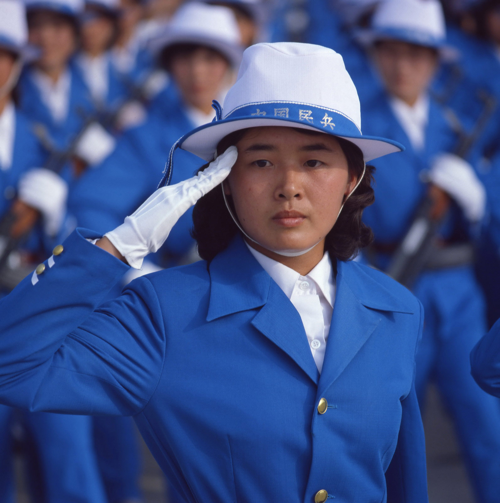 1984年，中华人民共和国国庆35周年阅兵在北京举行。图为女民兵方队领队。 乔天富摄