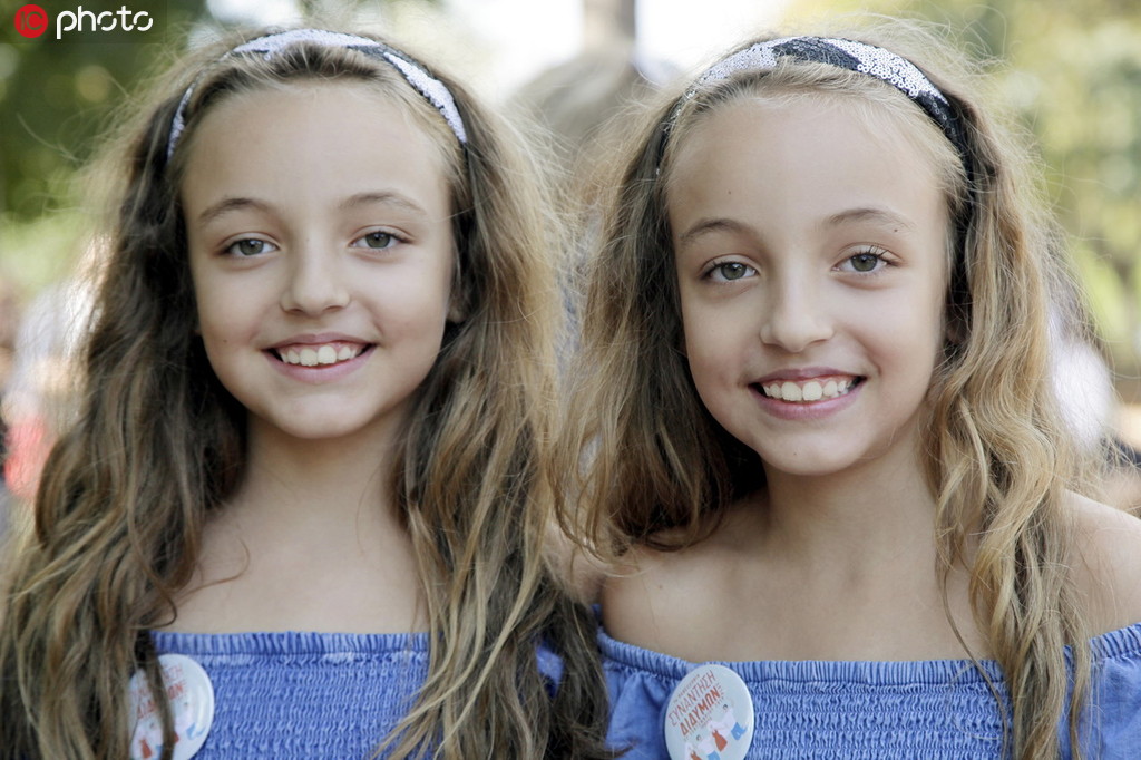 希臘舉行首屆雙胞胎聚會 外貌相似看花眼