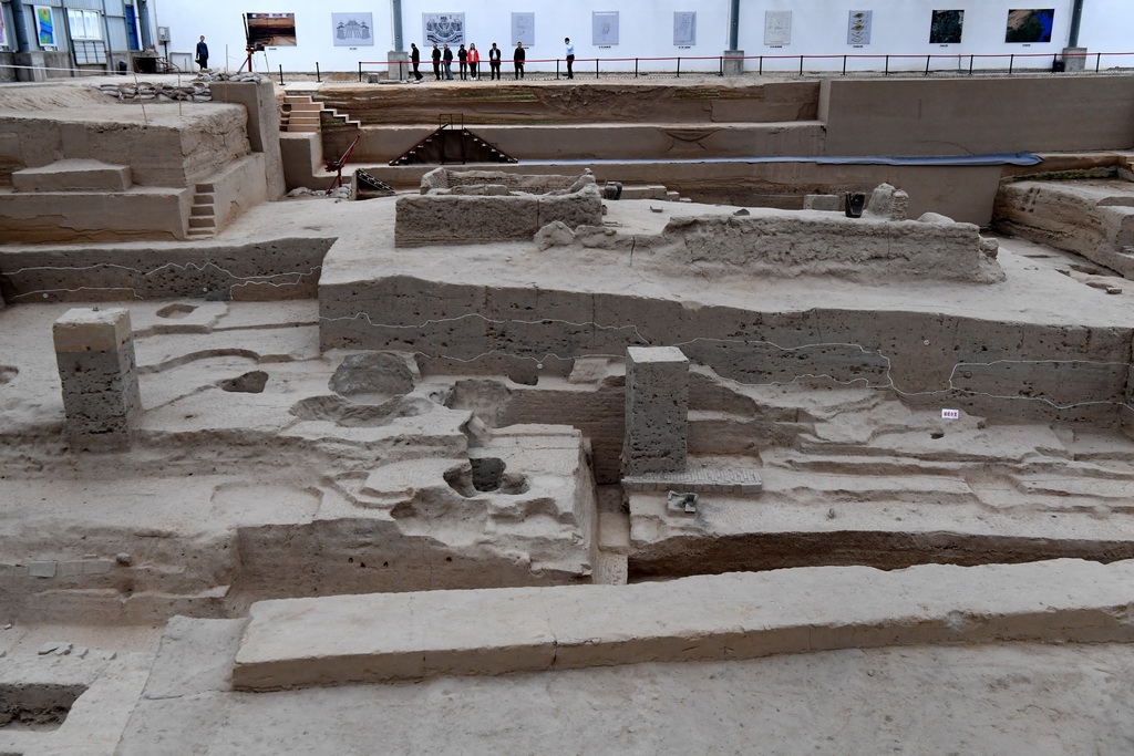 10月11日拍攝的開封“城摞城”遺址考古發掘現場。
