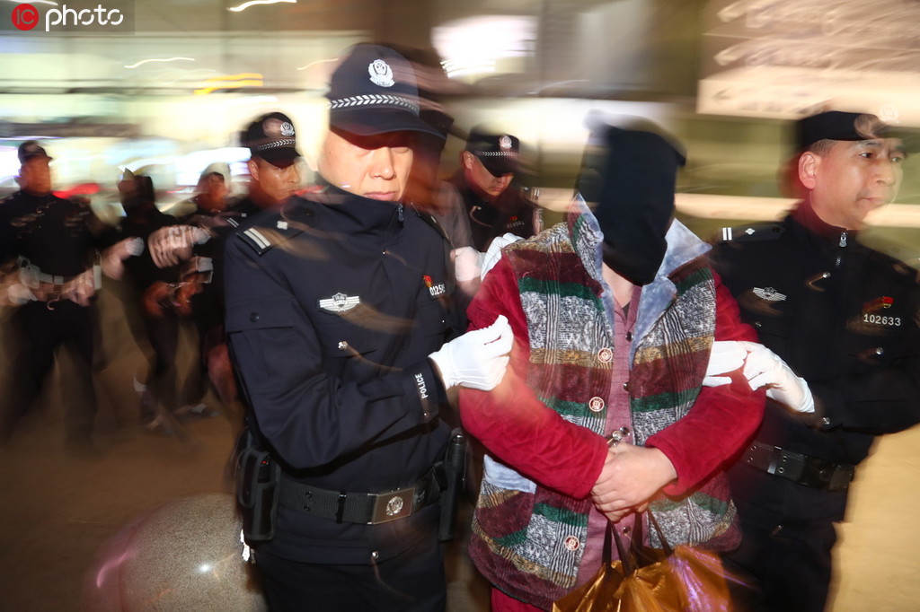 鄭州警方打掉一特大“套路貸”涉黑犯罪團伙 受害人達2.8萬余人