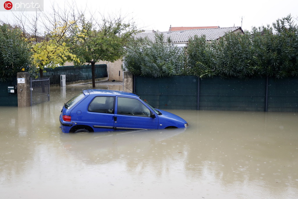 法國東南部遭遇極端天氣  暴雨肆虐