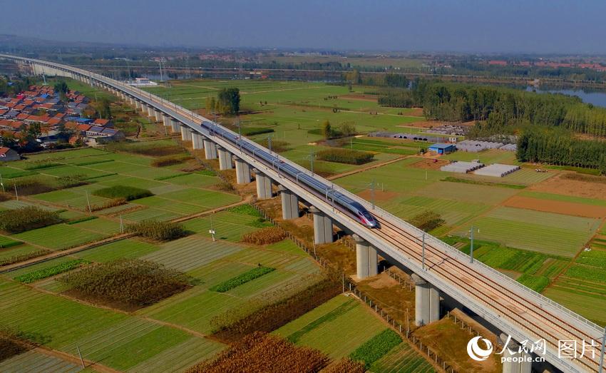 日蘭高鐵日曲段建成通車