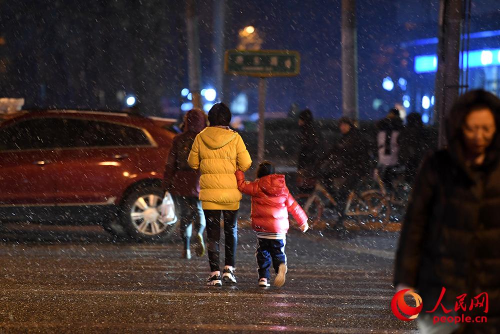 北京迎來今冬的第一場雪【3】